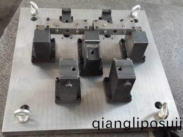 專用裌(jia)具